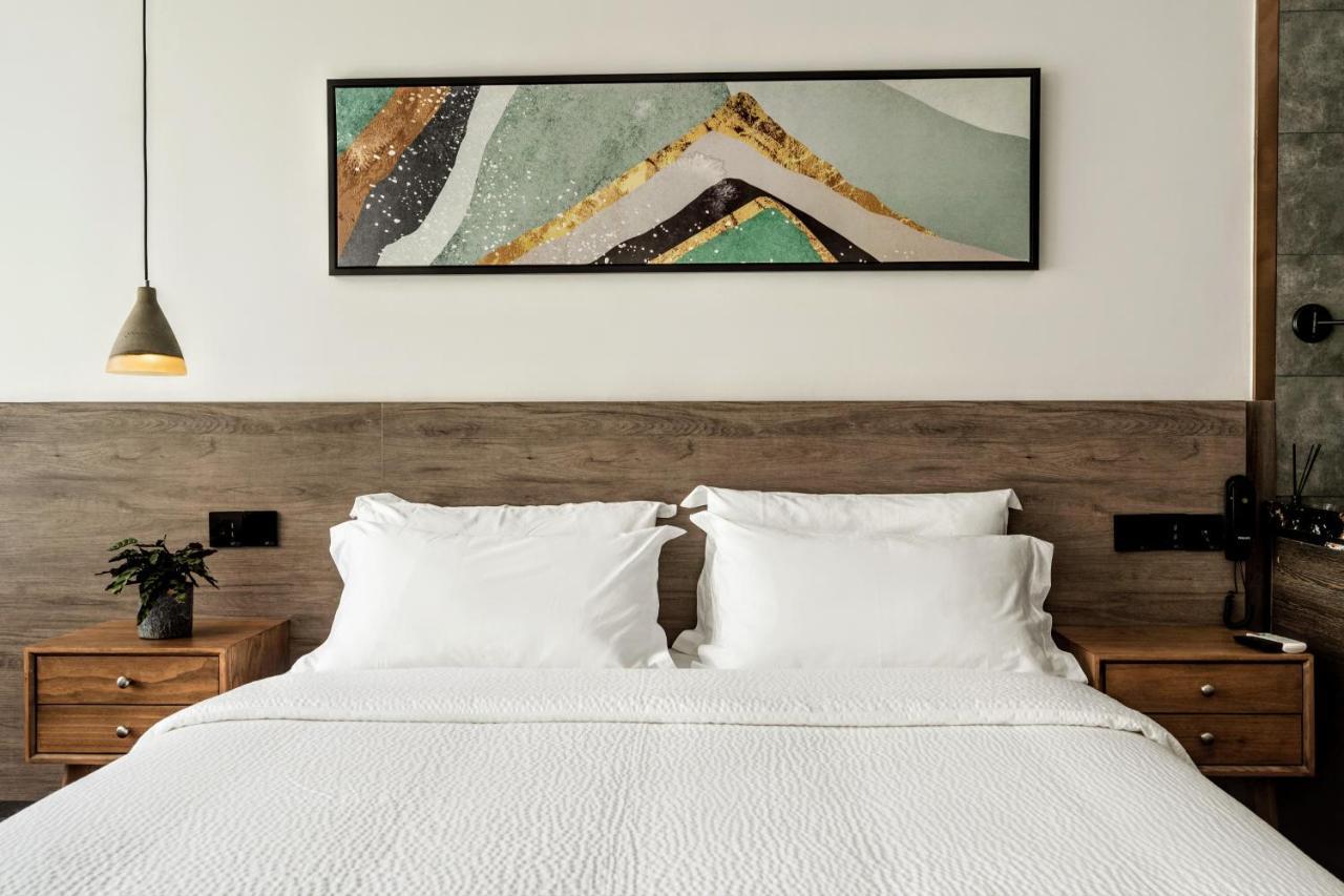 Whispering Mountains Boutique Hotel จางเจียเจี้ย ภายนอก รูปภาพ