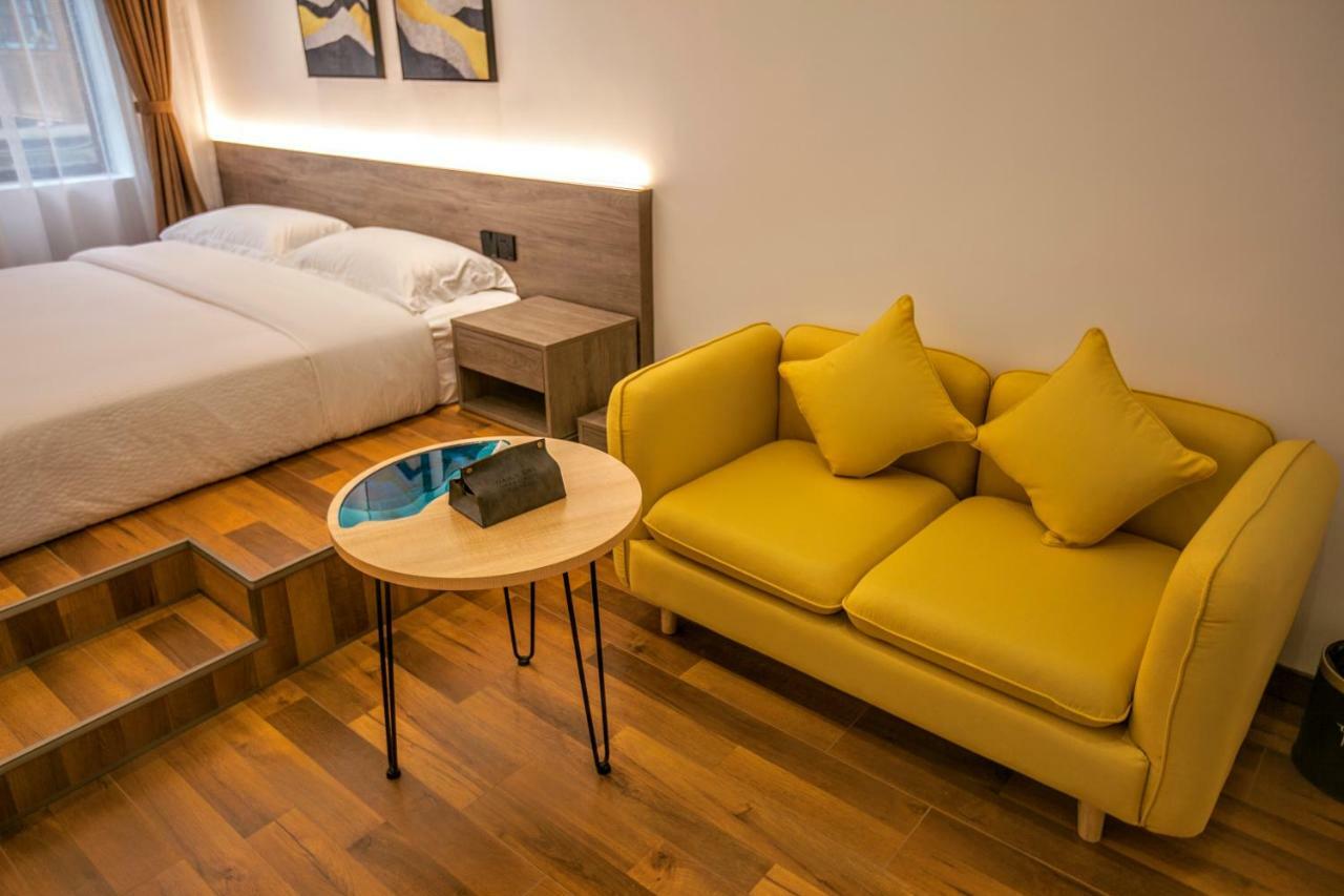Whispering Mountains Boutique Hotel จางเจียเจี้ย ภายนอก รูปภาพ
